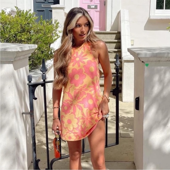 BLOGGERS FAVE Zara Jacquard Terrycloth Mod 60s Halter Mini Dress -NWT, sz S or L - Picture 3 of 12